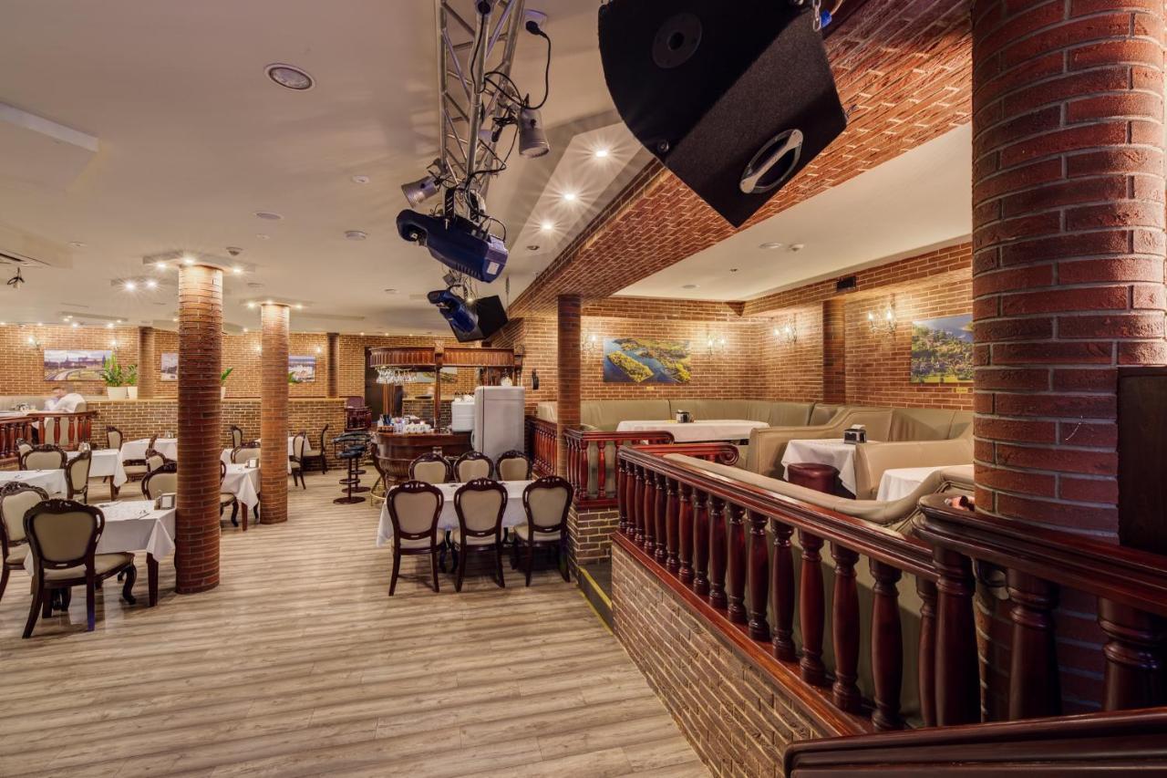 Hotel Dobosz 폴리스 외부 사진