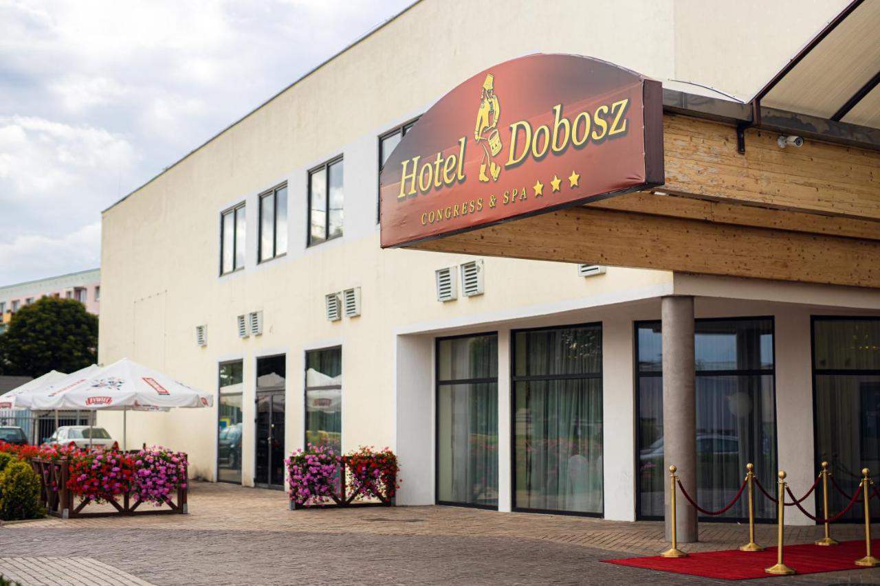 Hotel Dobosz 폴리스 외부 사진